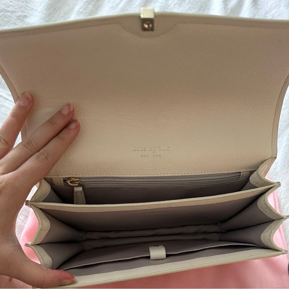 Kate Spade Twist Lock - Picture 5 of 5